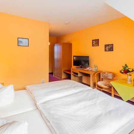 Hotel Gondelfahrt Kurort Jonsdorf Buitenkant foto