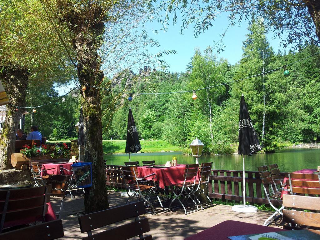 Hotel Gondelfahrt Kurort Jonsdorf Buitenkant foto